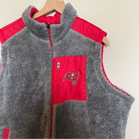 Tampa Bay Buccaneers NFL Reversible Full-Zip Vest - Picture 7 of 13